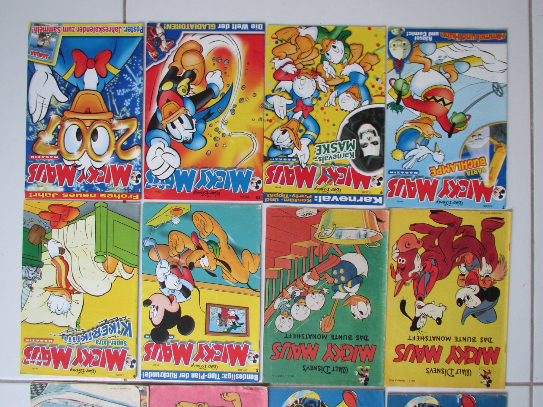 Fumetti: 16 COMICS MICKY MAUS YOGI BÄR BUGS BUNNY SCHWEINCHEN DICK – Usato da Zumikon venduto da Gung 2