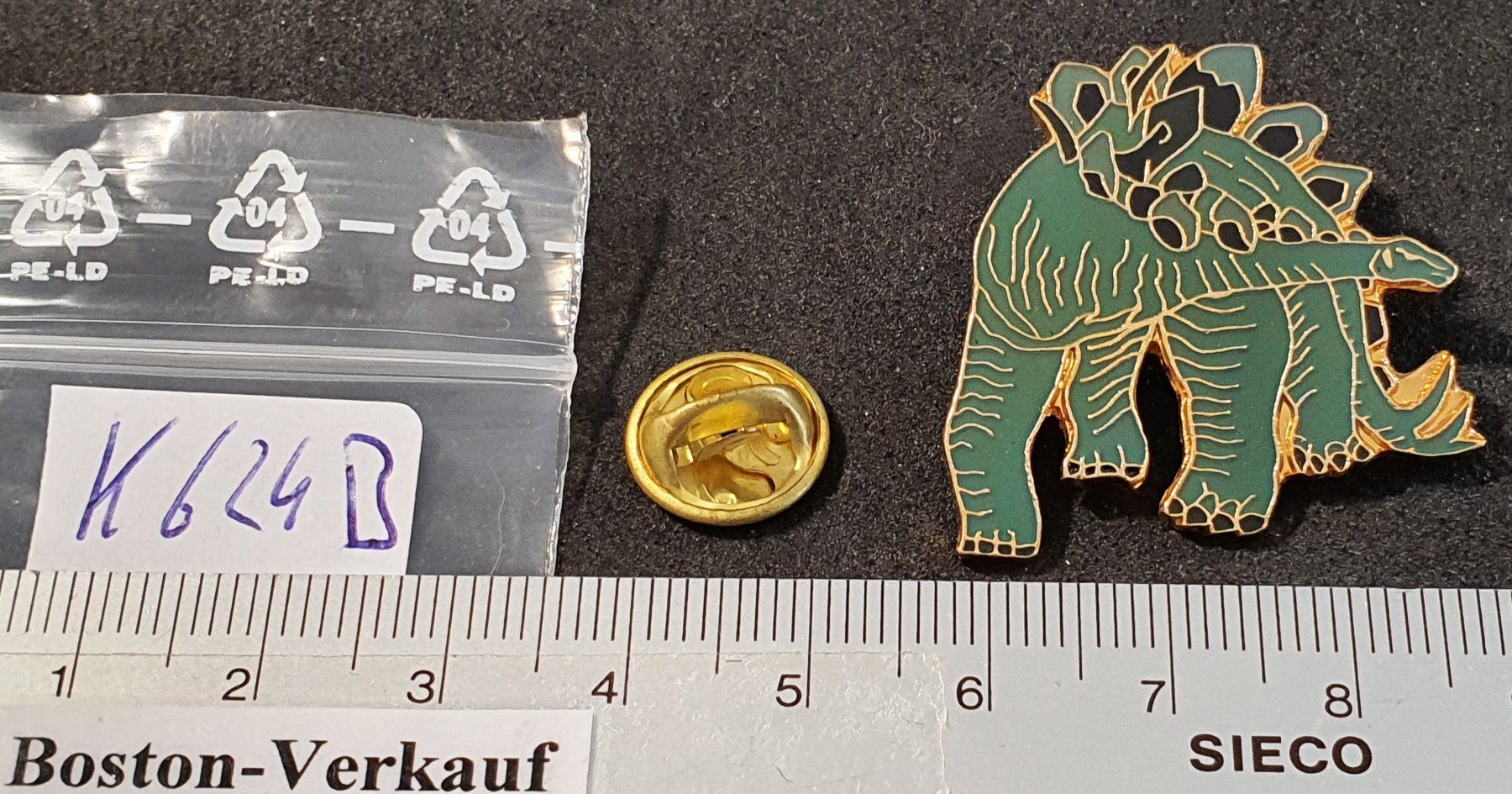 Giocattoli: K624B - Pin Dino Dinosaurier – Usato da Reinach BL venduto da Boston-Verkauf 1