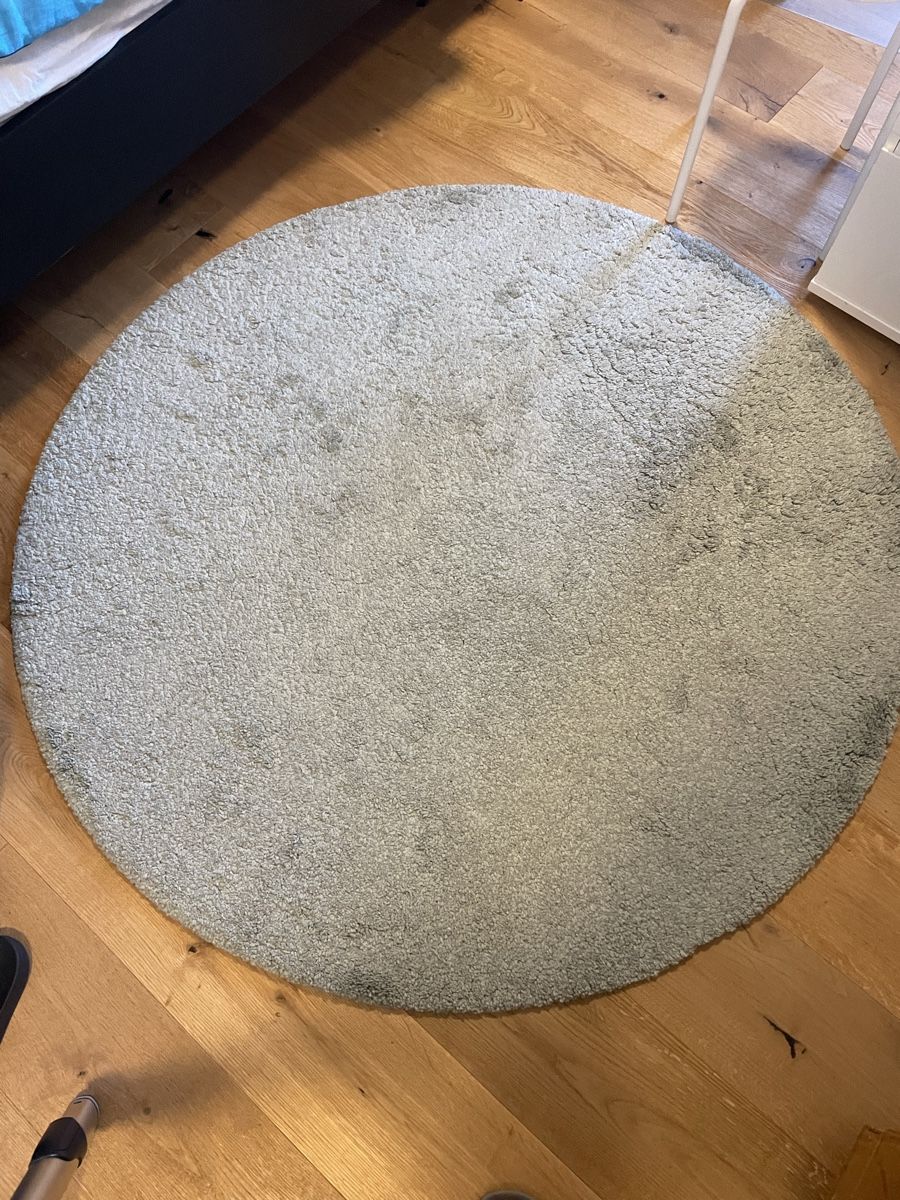 Tappeti: Runder Teppich, Durchmesser 150cm, hellgrau, Top Zustand! – Usato da Villmergen venduto da ninuu93