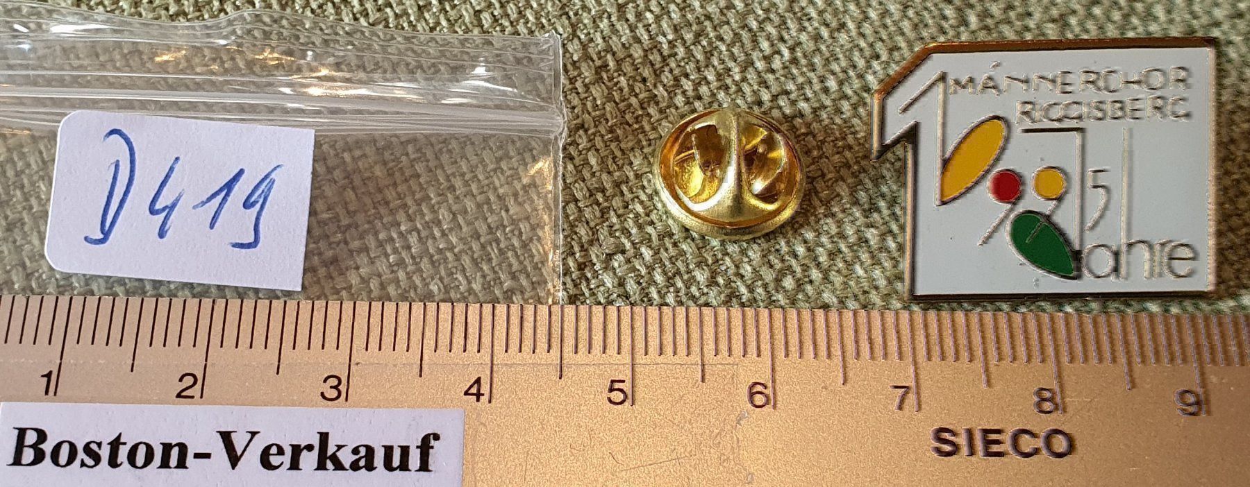 Plaketten & Abzeichen: D419 - Pin Männerchor Riggisberg Schweiz – Gebraucht aus Reinach BL von Boston-Verkauf 2