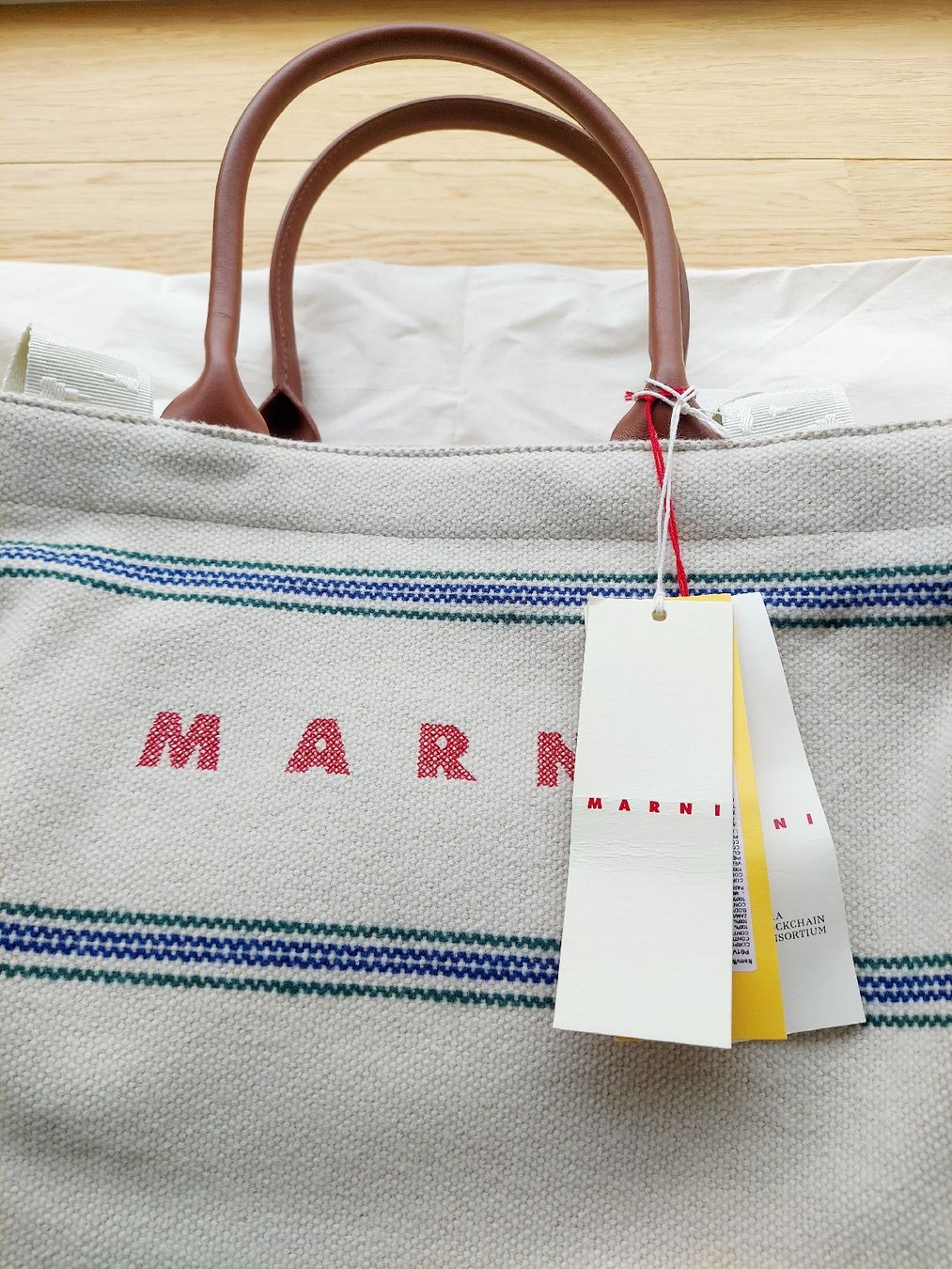 Marni Borse da donna: Grosse Canvas Tasche von MARNI, neu! – Nuovo e nell'imballaggio originale da Wallisellen venduto da Ellasophialove 2