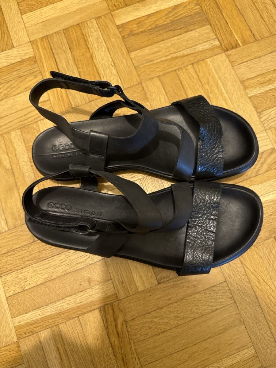 Ecco Scarpe da donna: Ecco leather sandals size 39 – Usato da Zürich venduto da aga_fns9