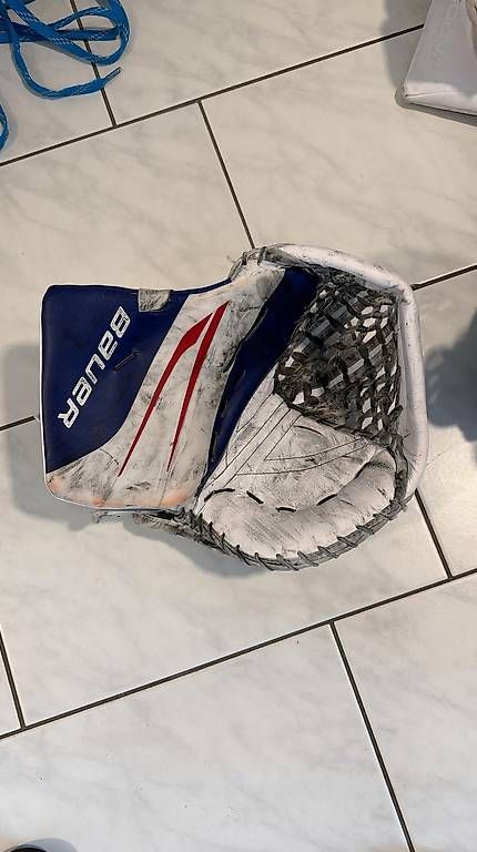 Gants & mitaines : Eishockey Bauer Fanghand - Regular – D'occasion à Wangen SZ par Jaay_Sky 1