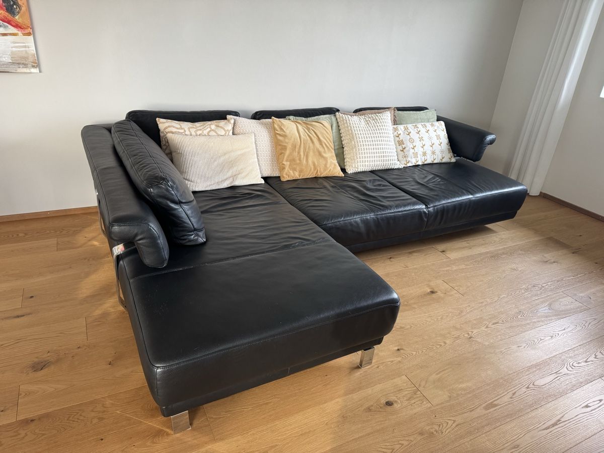 Sofas: Ecksofa Leder schwarz – Gebraucht aus Grenchen von Levv 2