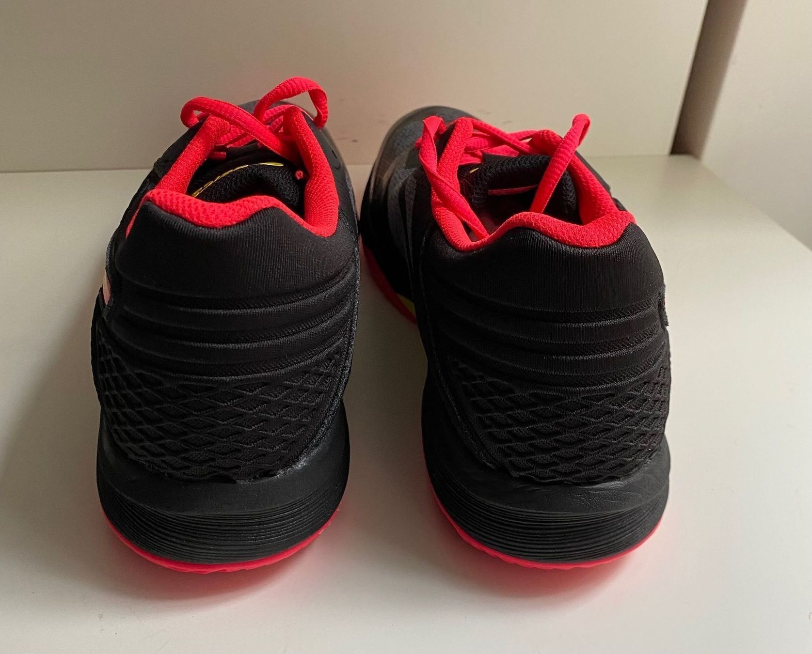 Asics Scarpe da donna: ASICS NETBURNER BALLISTIC FF Volley 44 – Nuovo e nell'imballaggio originale da Luzern venduto da falena01 5