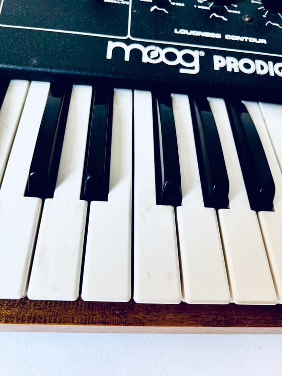 Musikinstrumente: Moog Prodigy Analogsynthesizer - Vintage Rarität. – Gebraucht aus Bern von helloliptek 5