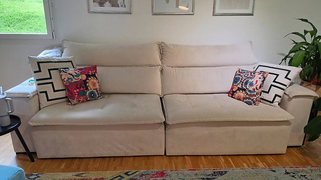 Divani: Grosses Ausziehbares Sofa – Usato da St. Gallen venduto da Karina079 1