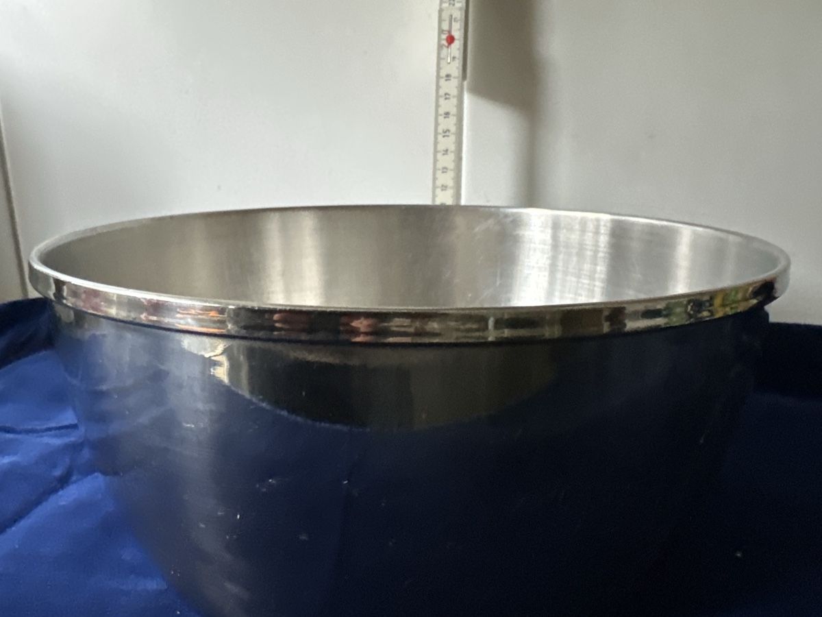 Ciotole: Grosse Chromstahlschüssel oder Deckel, Durchmesser 20cm – Usato da Zürich venduto da Chaeffeler 3
