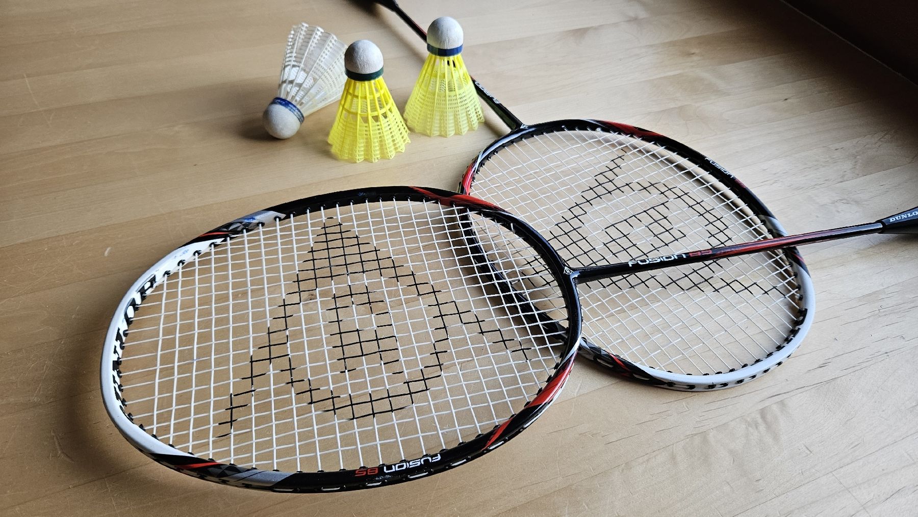 Dunlop Racchette: Dunlop Badminton Schläger Set – Usato da Schaan venduto da car_wrv2 1