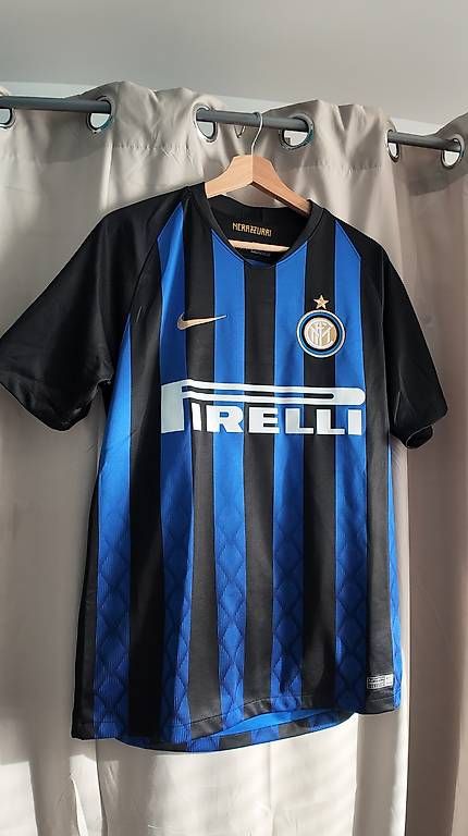 Leibchen & Hosen: Inter Nike Home 2017/18 Pirelli Taglia M Originale – Gebraucht aus Biasca von red_bear
