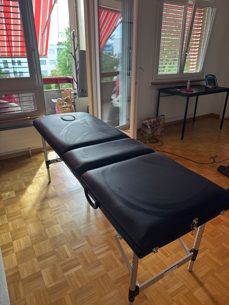 Tische: Massgetisch inkl. Stuhl – Gebraucht aus Tafers von xhe_wnm6 2
