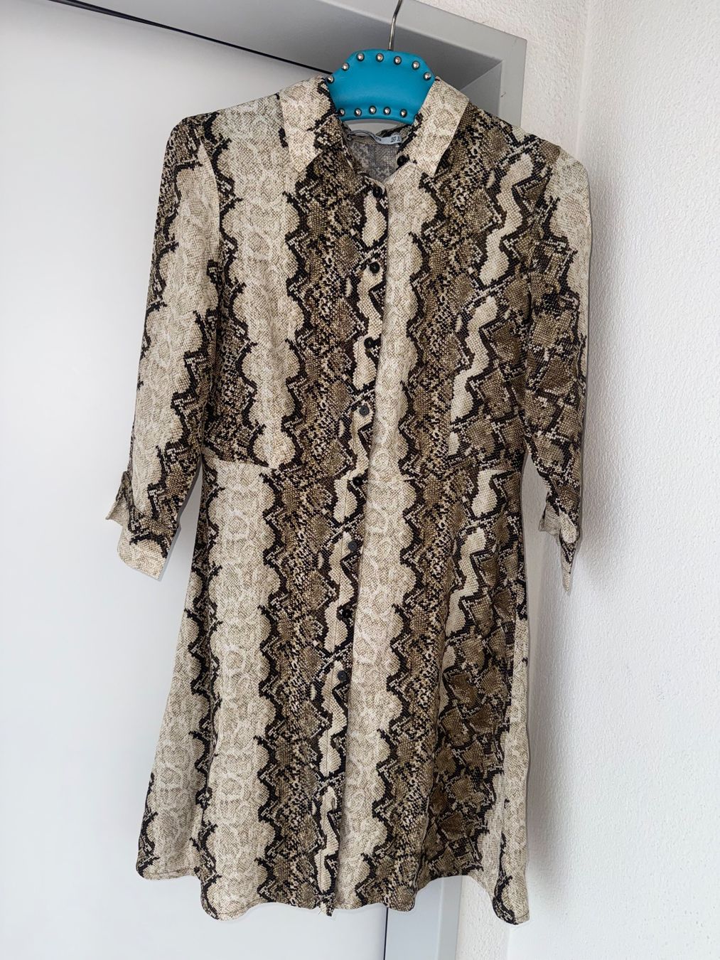 Mango Kleider: Hemdkleid Gr.XS MNG – Gebraucht aus Buchrain von nat_pl5p 1