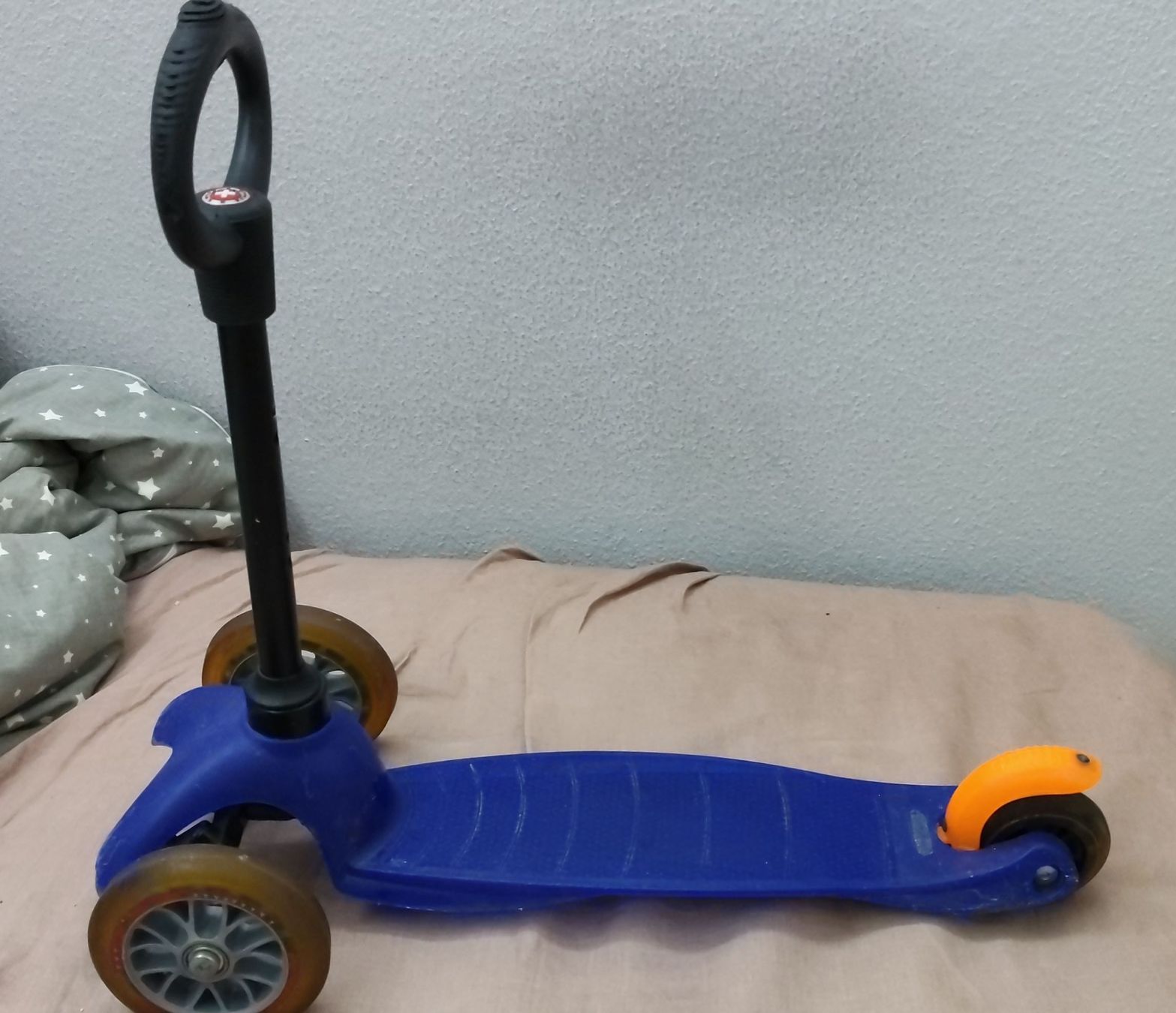 Veicoli per bambini: Kinderroller blau Guter Zustand – Usato da Thalwil venduto da aaaa_444 1