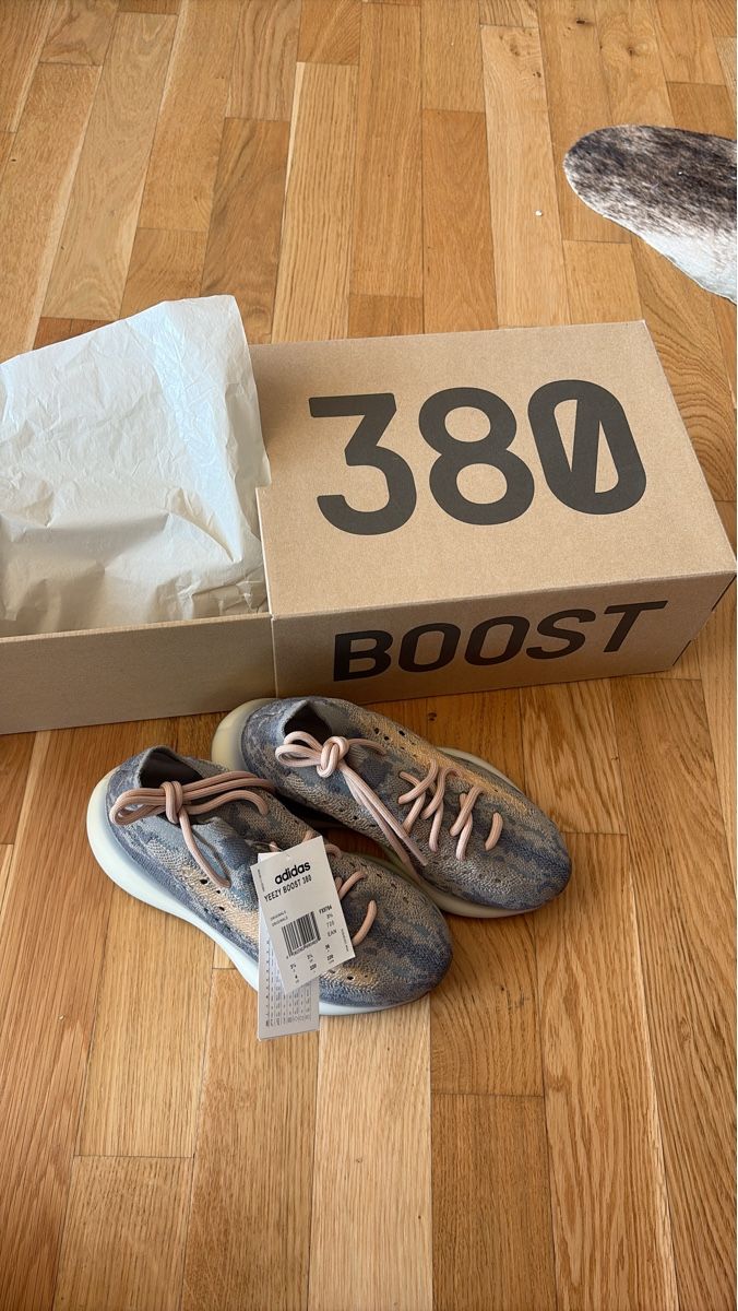 Adidas Scarpe da uomo: Adidas Yeezy Boost 380 Mist, EU 36 – Nuovo e nell'imballaggio originale da Zürich venduto da Gregor00770