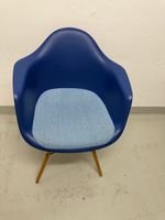 Original Vitra Stuhl, Blau mit Sitzpolster