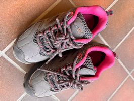 Trekkingschuhe Gr. 30