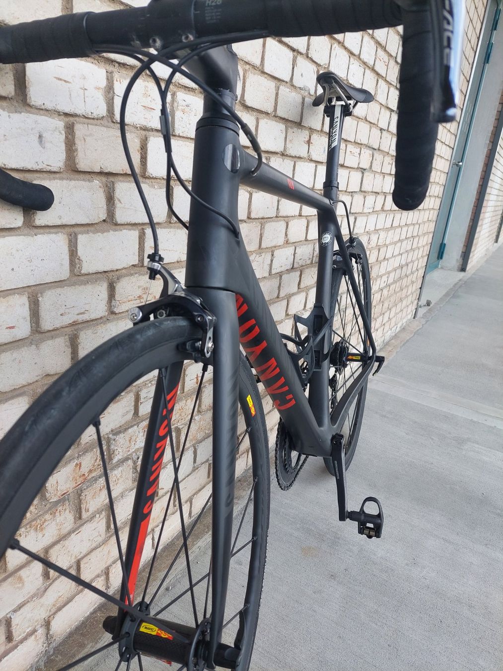 Canyon Biciclette: Rennvelo CANYON Ultimate CF SLX 9.0 – Usato da Cham venduto da chomermaert 1