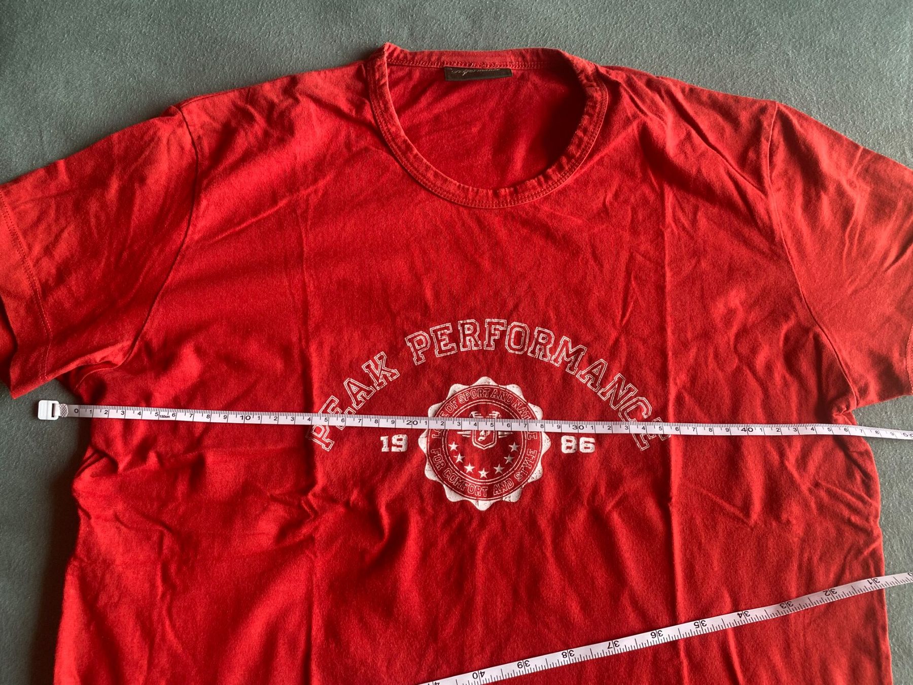 Peak Performance T-shirt: Original T-Shirt Peak Performance, rot, Gr. L – Usato da Gümligen venduto da Primeselection 2