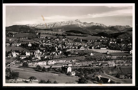 Cartoline postali: AK Herisau, Totalansicht mit Säntis – Usato da Berlin venduto da bartko-reher