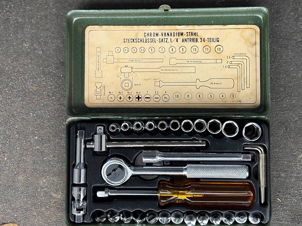 Tous les outils: Werkzeug – D'occasion à Siggenthal Station par Vienna44 1