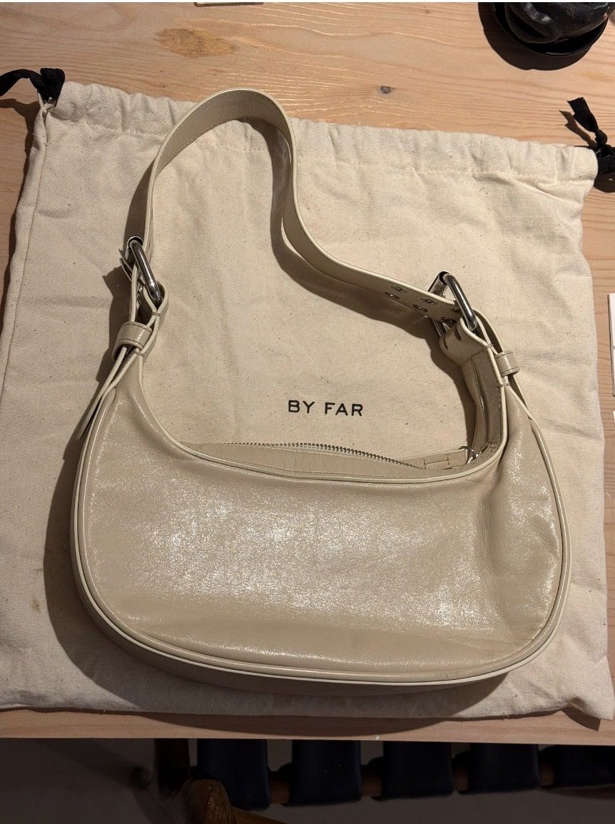 Taschen für Damen: BY FAR SOHO TASCHE – ECHTES LAMMLEDER – Neu (gemäss Beschreibung) aus Schaffhausen von rot_yyy7 2