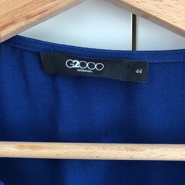 Blusen: Royal-blaue Bluse, G2000, 44, ohne Arm – Gebraucht aus Hünenberg See von dustein 2