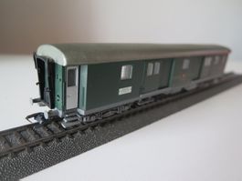 Fleischmann 5130 SBB Gepäckwagen Grün NEM-Schacht OVP