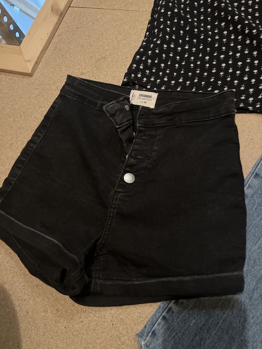 Lotti & Set di vestiti: Kleiderset gr.32 für Mädchen – Usato da Zell  ZH venduto da sweety052 1