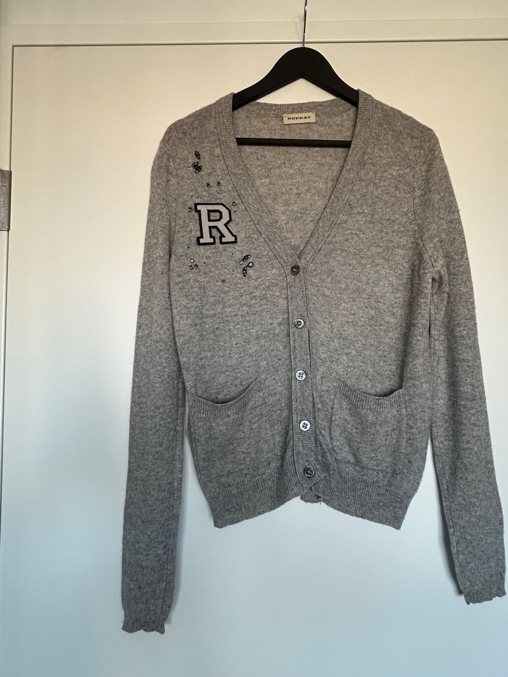 Jacken: Cashmere Strickjacke Repeat – Gebraucht aus Lachen SZ von Swanche77
