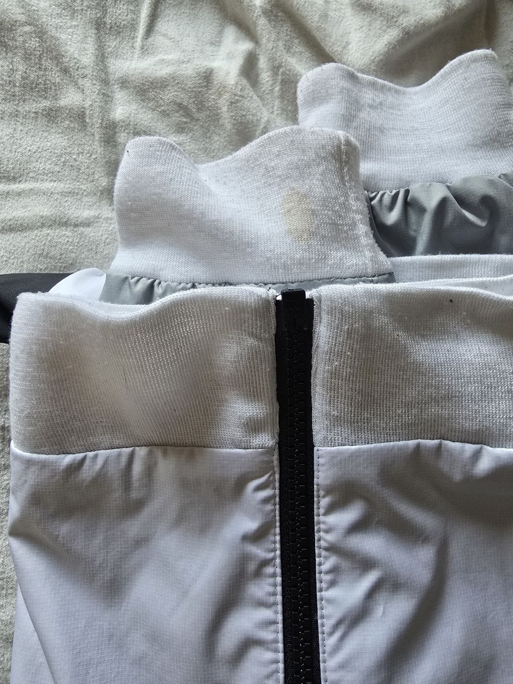 Nike Giacche: Neuwertige Nike Regenjacke – Nuovo (secondo la descrizione) da Bronschhofen venduto da dvnb 2