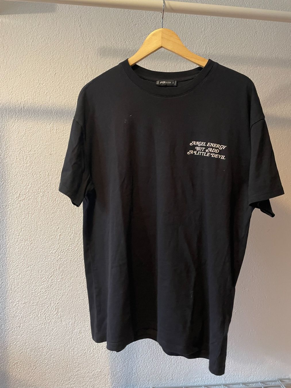 T-shirt: Schwarzes Oversized Statement T-Shirt, FB Sister Grösse S – Usato da Hubersdorf venduto da JanasHeartTreasures 1