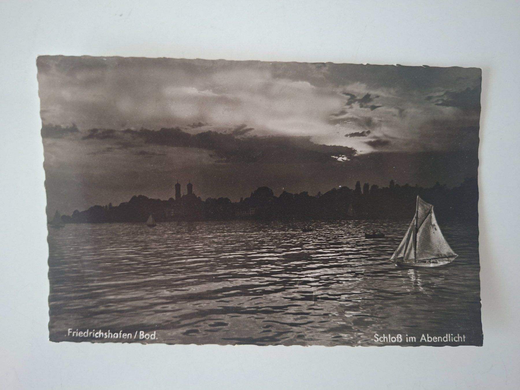 Cartoline postali: 4 Ansichtskarten  Friedrichshafen am Bodensee  echt Foto – Usato da Zürich venduto da Daniel517 2