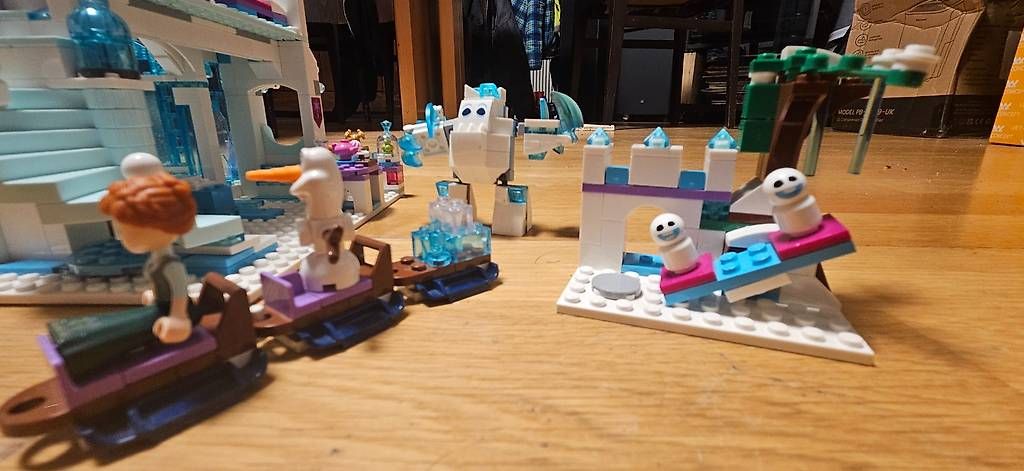 Spielzeuge: Lego 43172-Elsas magischer Eispalast – Gebraucht aus Oberbalm von Drake60 6