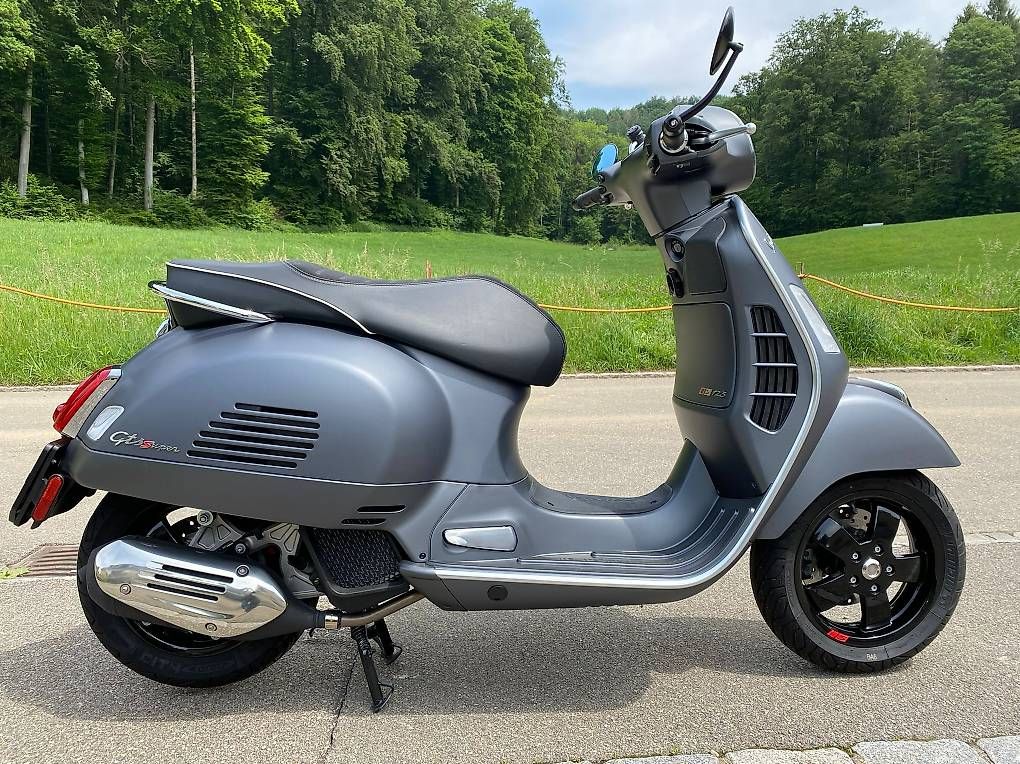 Vespa Scooter: Vespa GTS 125 Super – Usato da Zürich venduto da FortySixGmbH