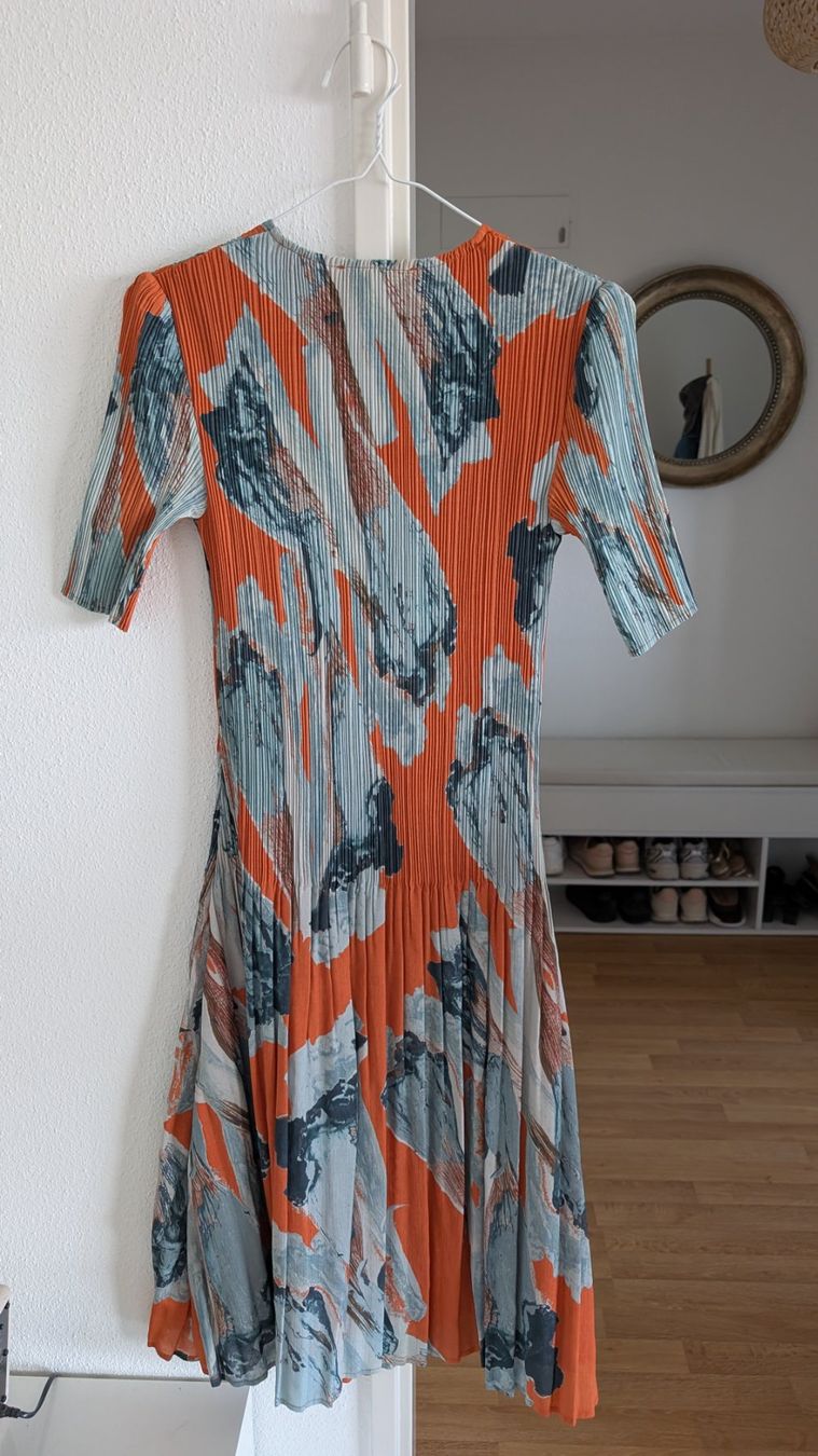 Vestiti: Adolfo Dominguez Dress – Nuovo (secondo la descrizione) da Rüschlikon venduto da Isabellescho 1