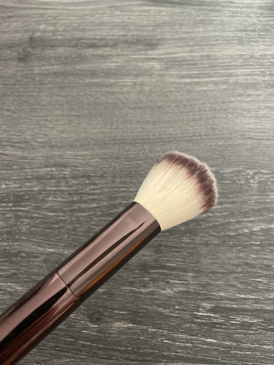 Hourglass Make-up: Hourglass - Make up brush No. 2 – Usato da Glattpark (Opfikon) venduto da Rusalkaa 3