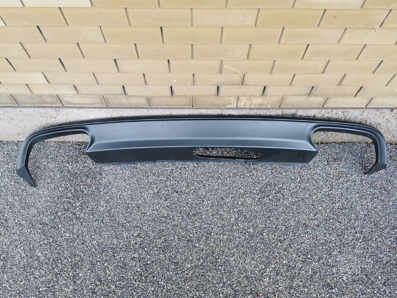 Audi Tutti pezzi di ricambio auto: audi A4 spoiler – Usato da Möhlin venduto da Leugim90