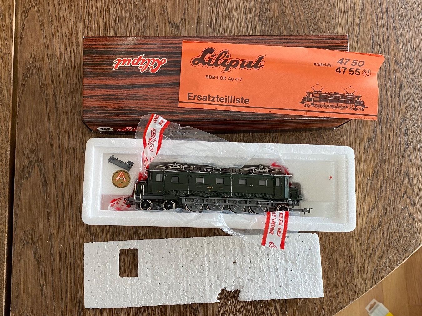 Liliput Modelleisenbahnen: Liliput 4750 SBB Ae 4/7 – Gebraucht aus Glattpark (Opfikon) von anywaya23 9