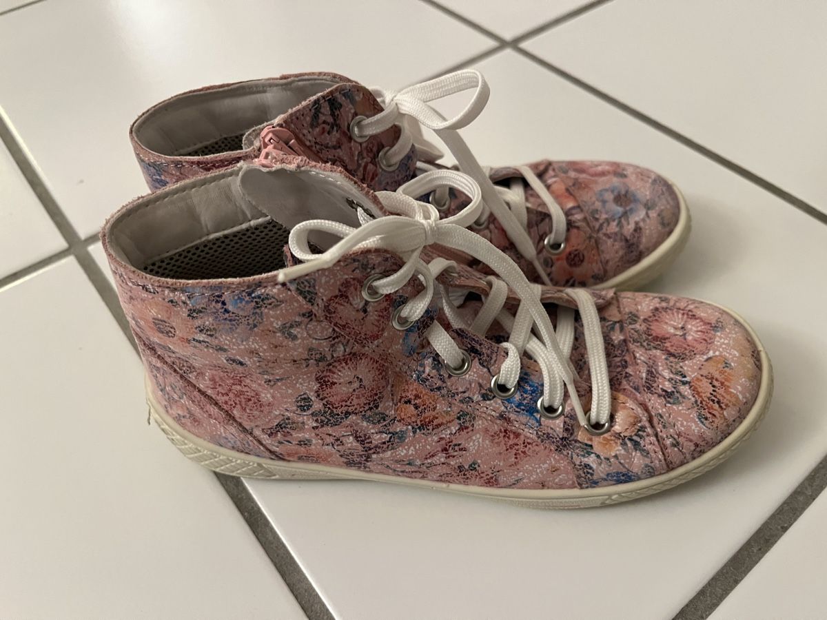 Superfit Scarpe per ragazze: Superfit Gr. 34 Mittel, Lederschuhe – Usato da Flurlingen venduto da absh 1