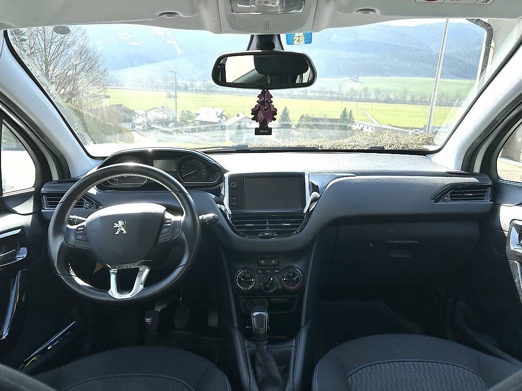 Autos: Peugeot 208  – D'occasion à Boveresse par cin_9cbt 3