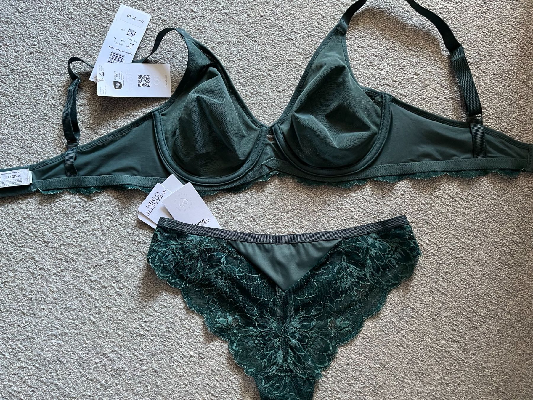 Triumph Sonstige Unterwäsche: TRIUMPH Set. Gr 80 C und S. Fabrikneu – Neu und originalverpackt aus Kleindöttingen von nev_tn7c 3