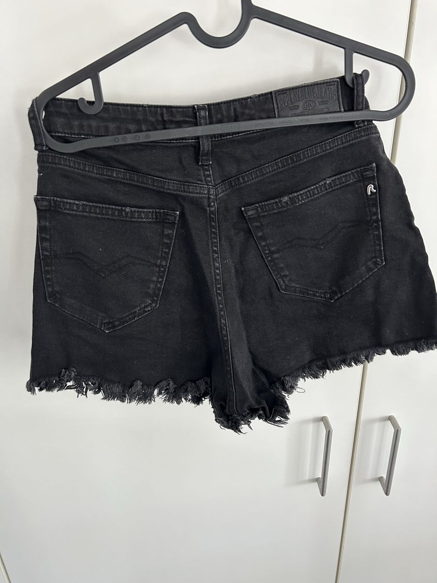 Jeans: Jeansshorts – Usato da Merenschwand venduto da ___niggi___ 1