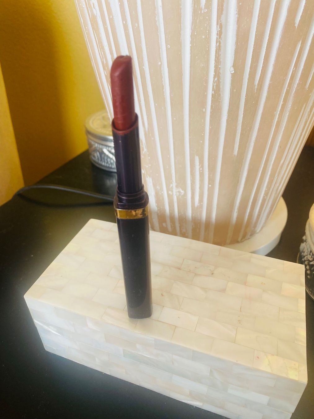 Make-up: Loréal Rouge captif – Usato da Belmont-sur-Lausanne venduto da chu_vxf5 1