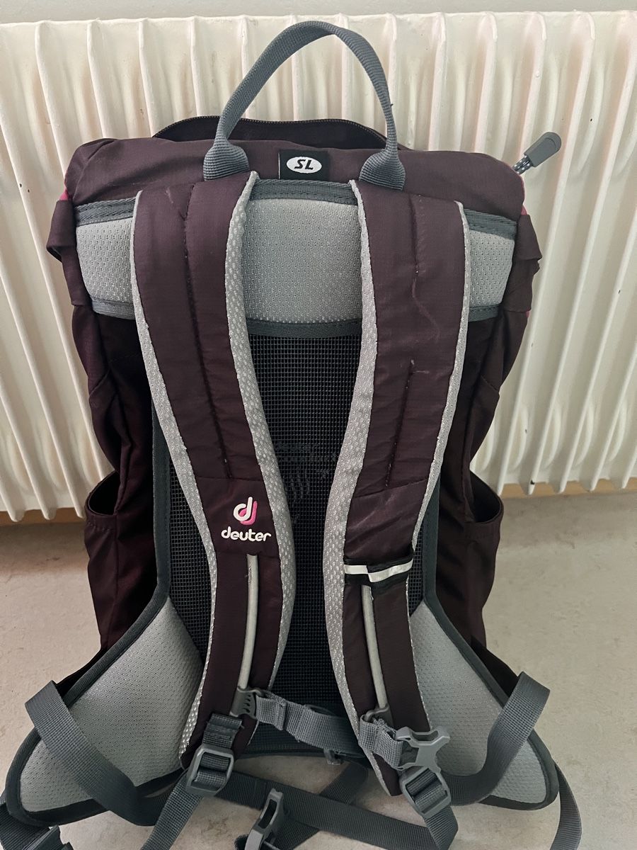Deuter Sacs à dos: Damenrucksack – D'occasion à Unterägeri par anb_zvw7 1