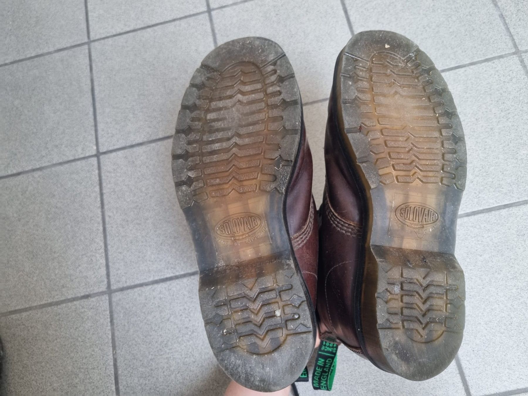 Solovair Scarpe da donna: Braune Solovair / Doc Martens, 39.5 – Usato da Zürich venduto da sar_7tdq 3