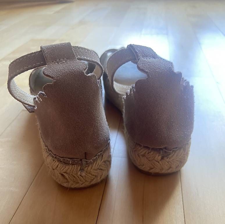 Chaussures femmes: ESPADRIJ L´ORIGINALE Sandale 'Lyon' Grösse 39 – D'occasion à Mollis par sch_7b5z 4