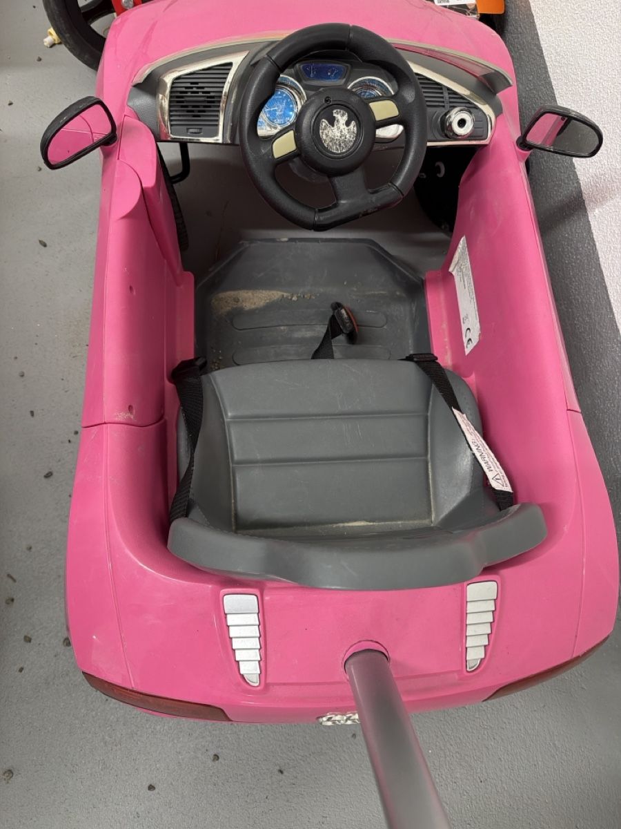 Veicoli per bambini: Rosa Audi R8 Spyder Kinderauto – Usato da Kleindöttingen venduto da Aschiiis 2