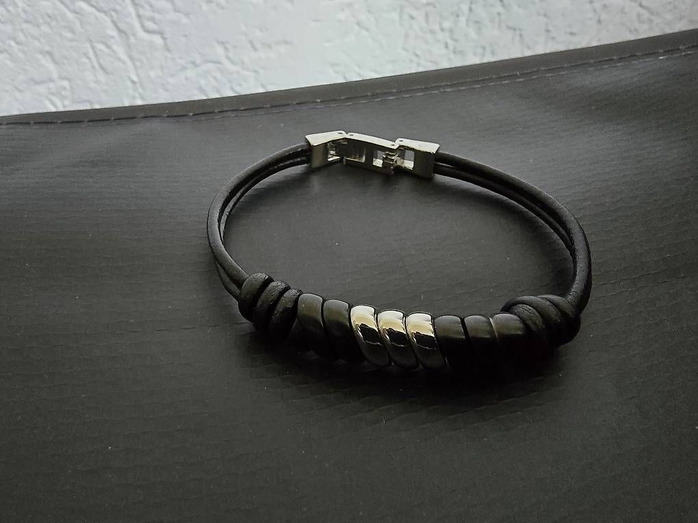 Bracciali & Braccialetti: Bracelet Fossil – Nuovo e nell'imballaggio originale da Courtelary venduto da syllou1978