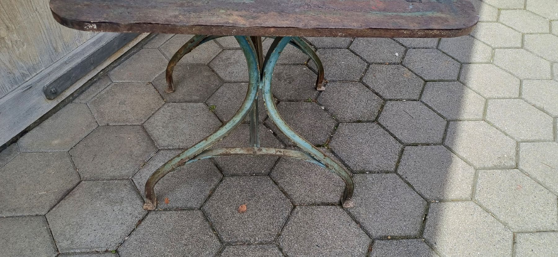 Tavoli: Jugendstil Gartentisch – Usato da Flawil venduto da Naphtali 2