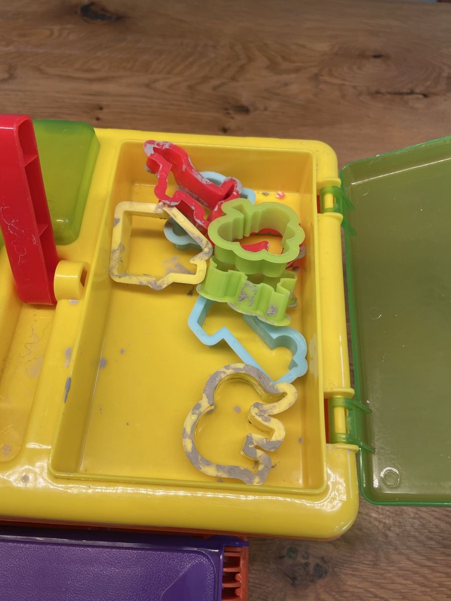 Kit bricolage: Basteln: Perlen, Knete, Schrumpffolie  – Usato da Niederbüren venduto da Poschti_19 6